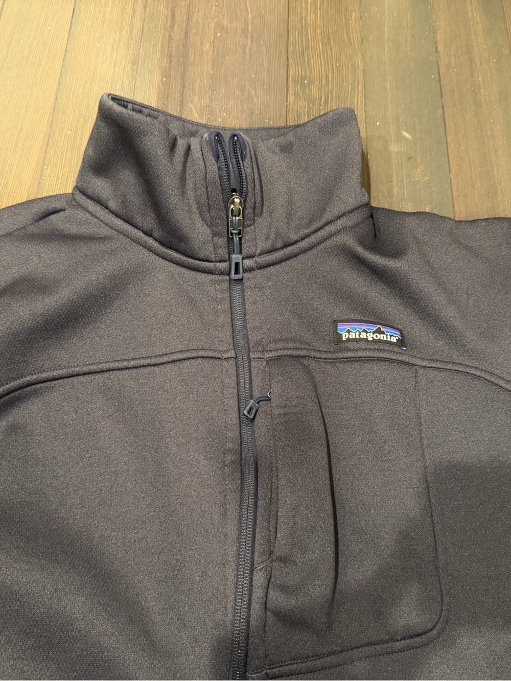 Patagonia Men’s Navy Ukiah Fleece Jacket, size M - Picture 3 of 5
